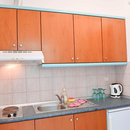 El Greco Nei Pori Apartment Ruang foto