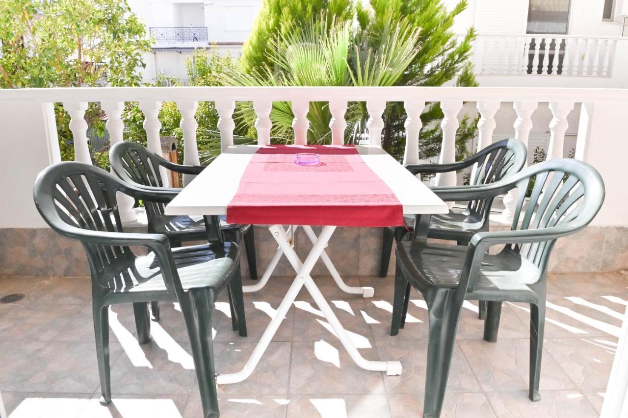El Greco Nei Pori Apartment Bagian luar foto